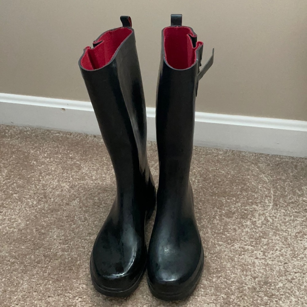 Capelli rain boots size 9